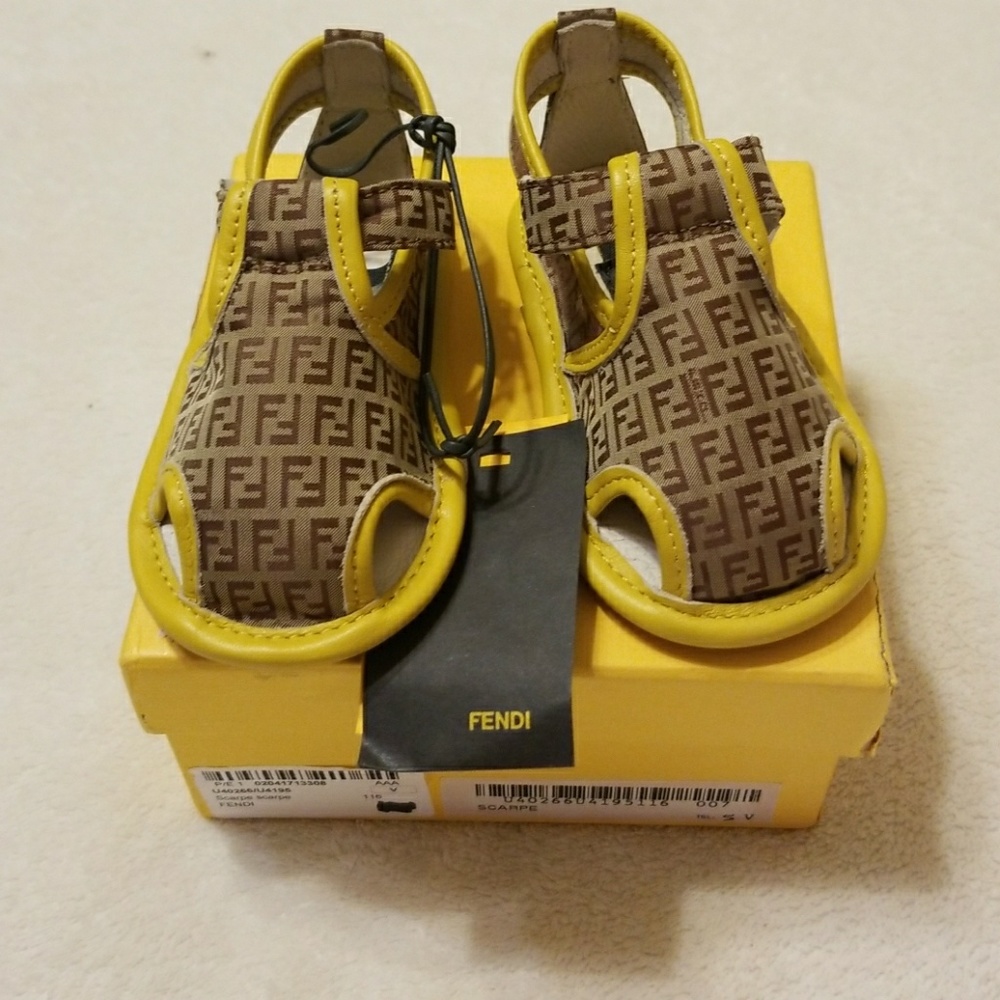 FENDI baby shoes